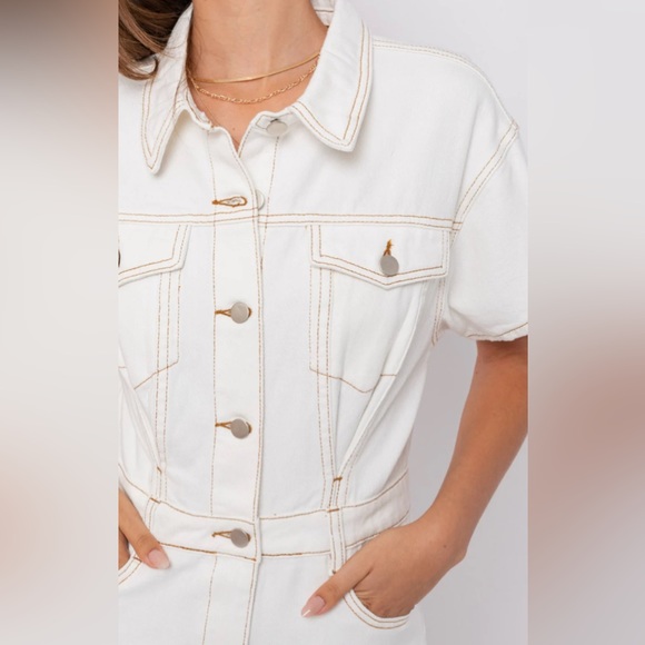 Le Lis Denim Romper - Picture 2 of 4